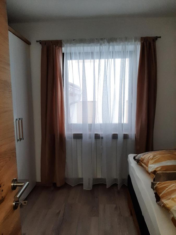Apartment Anna Racines Eksteriør bilde