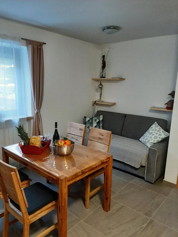 Apartment Anna Racines Eksteriør bilde